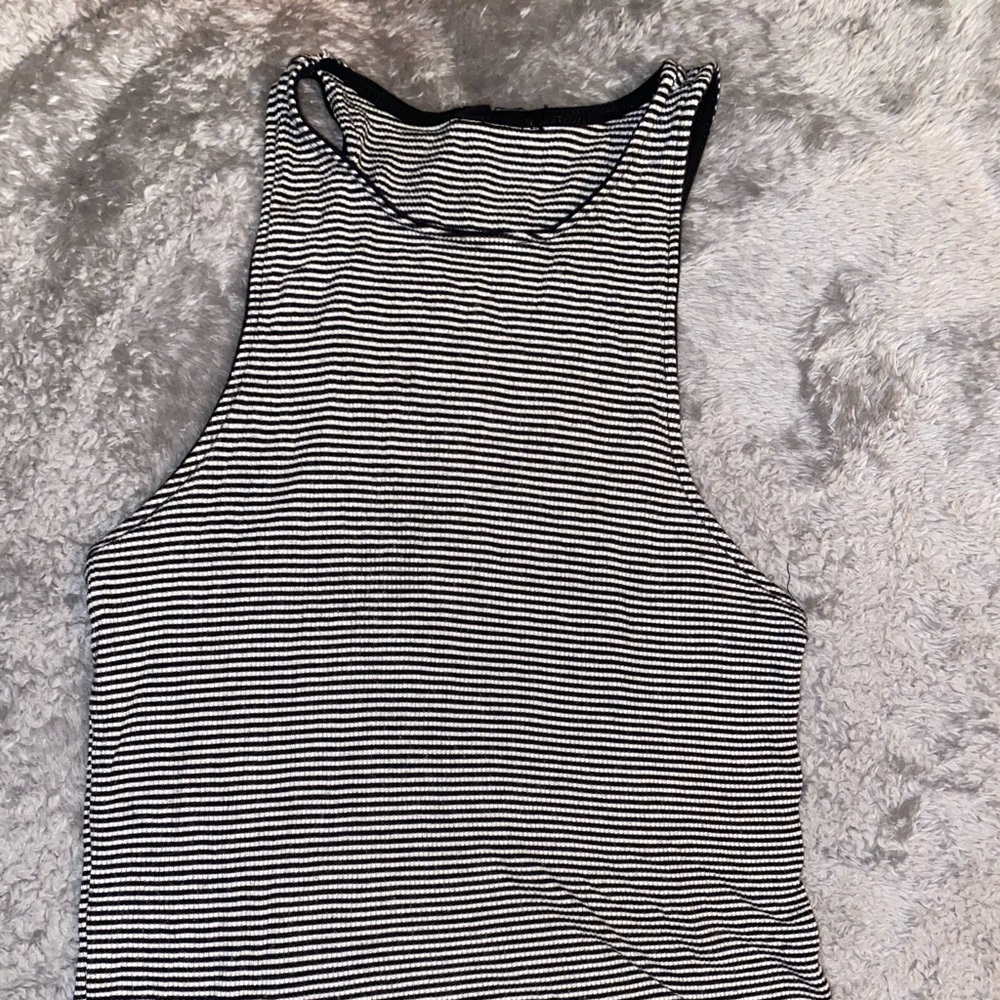 Cropped tank top
